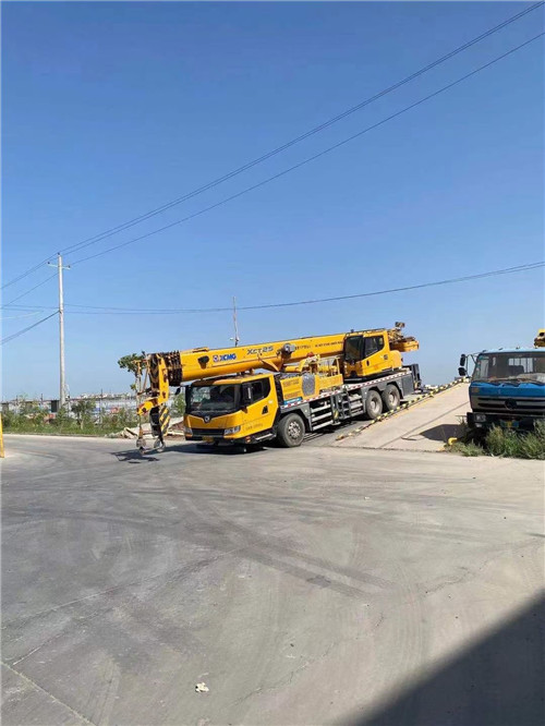 武宣县吊车作业时，可能会产生哪些额外收费项目？